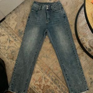 High rise denim jeans. Le-lis collection